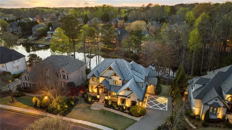 1125 Lake Shore Overlook, Alpharetta, GA 30005, Alpharetta, Georgia, United States. - Photo 13