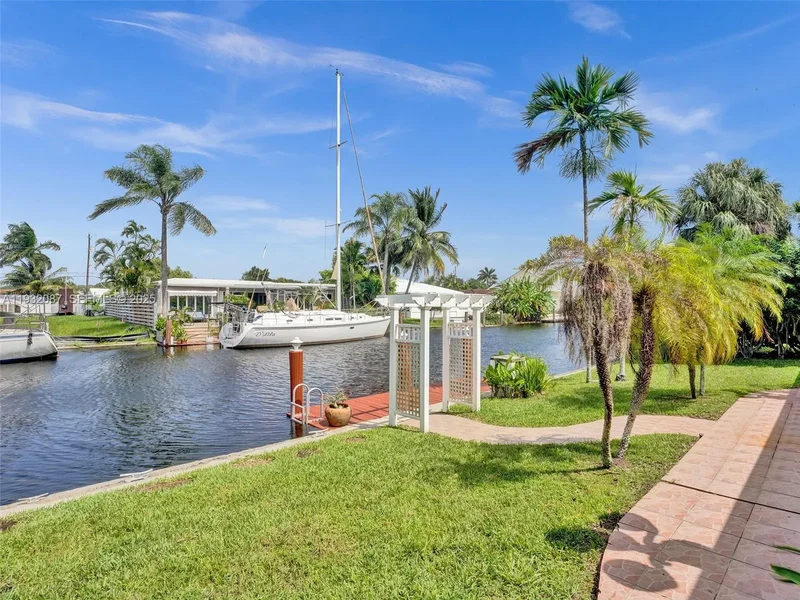 1205 Guava Isle, Fort Lauderdale, FL 33315, Fort Lauderdale, Florida, United States. - Photo 36