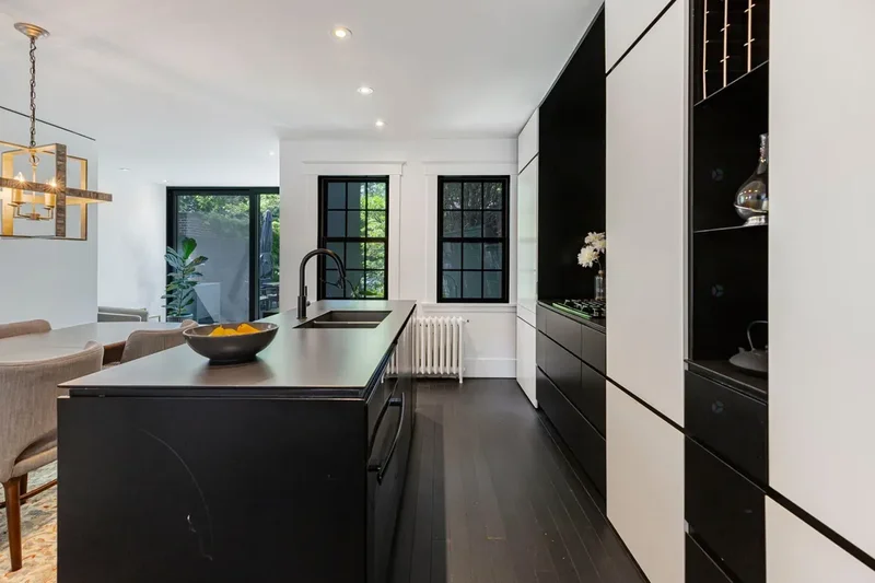5963 Av. Notre-Dame-de-Grâce, Montréal, Quebec, Canada. - Photo 6