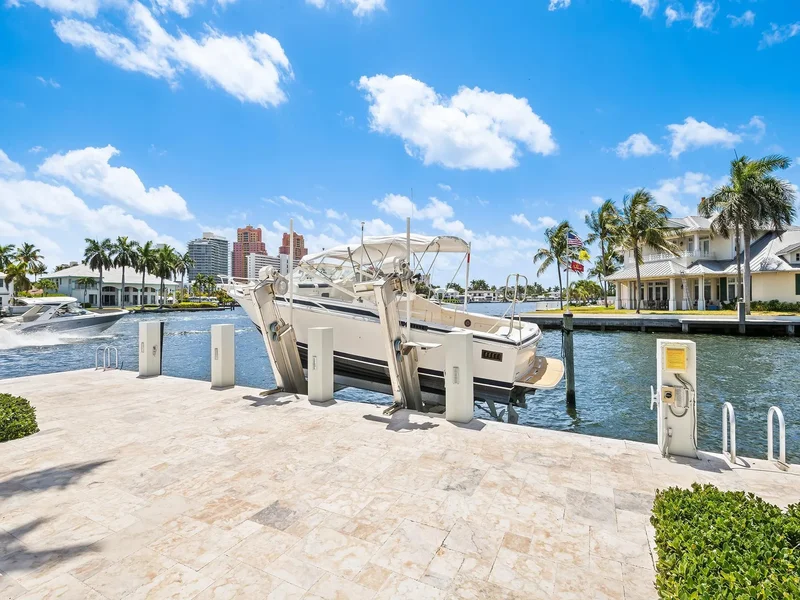 2898 NE 26th St, Wilton Manors, Florida, United States. - Photo 33