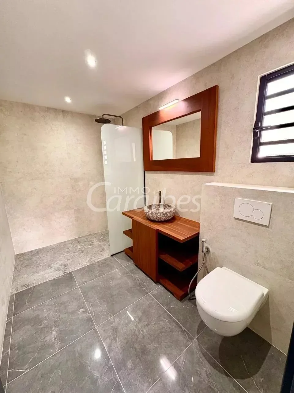 Gallery photo 3