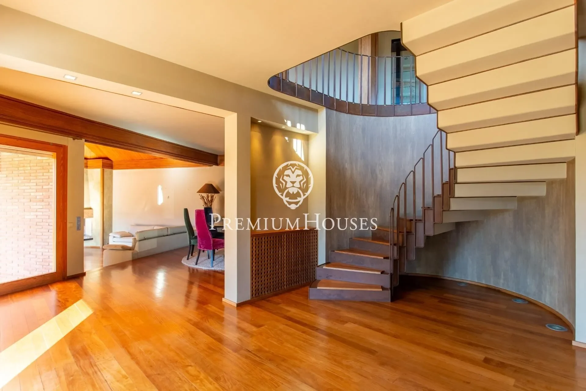 Gallery photo 5