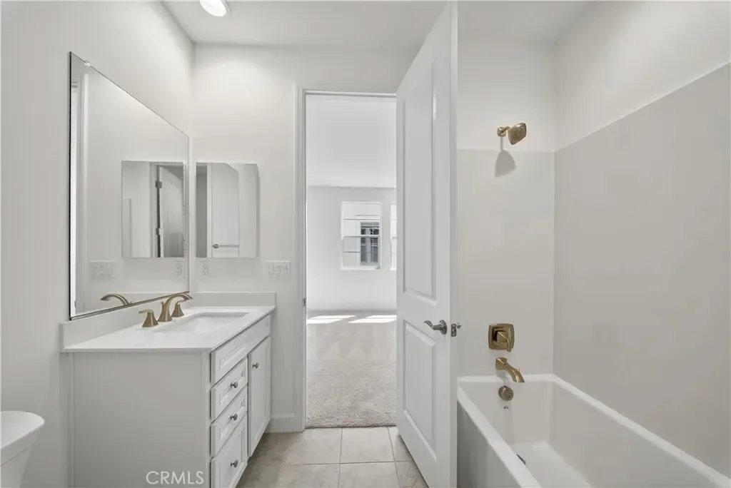 21219 Currant Ct, Los Angeles, California, United States. - Photo 26