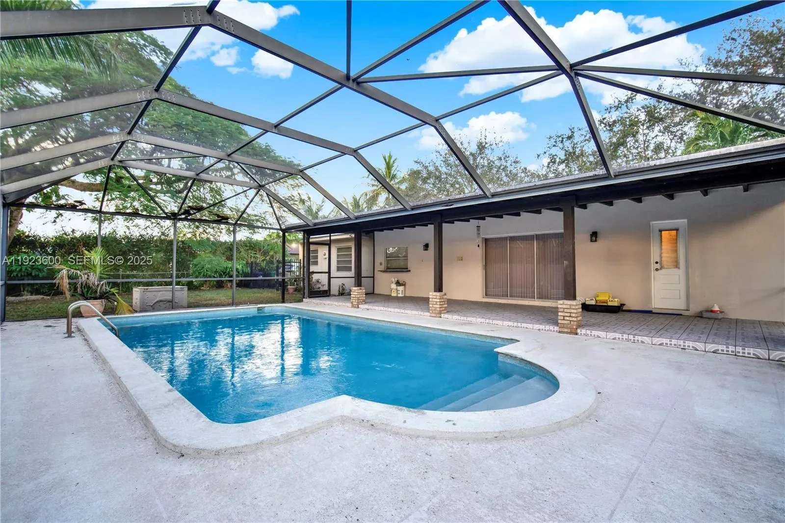 13240 SW 98th Pl, Miami, FL 33176, Miami, Florida, United States. - Photo 7