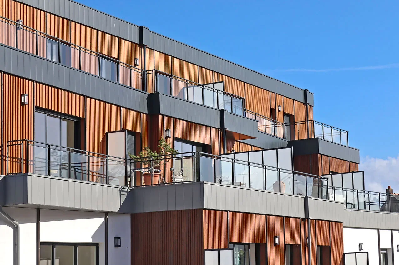 Exterior photo 2
