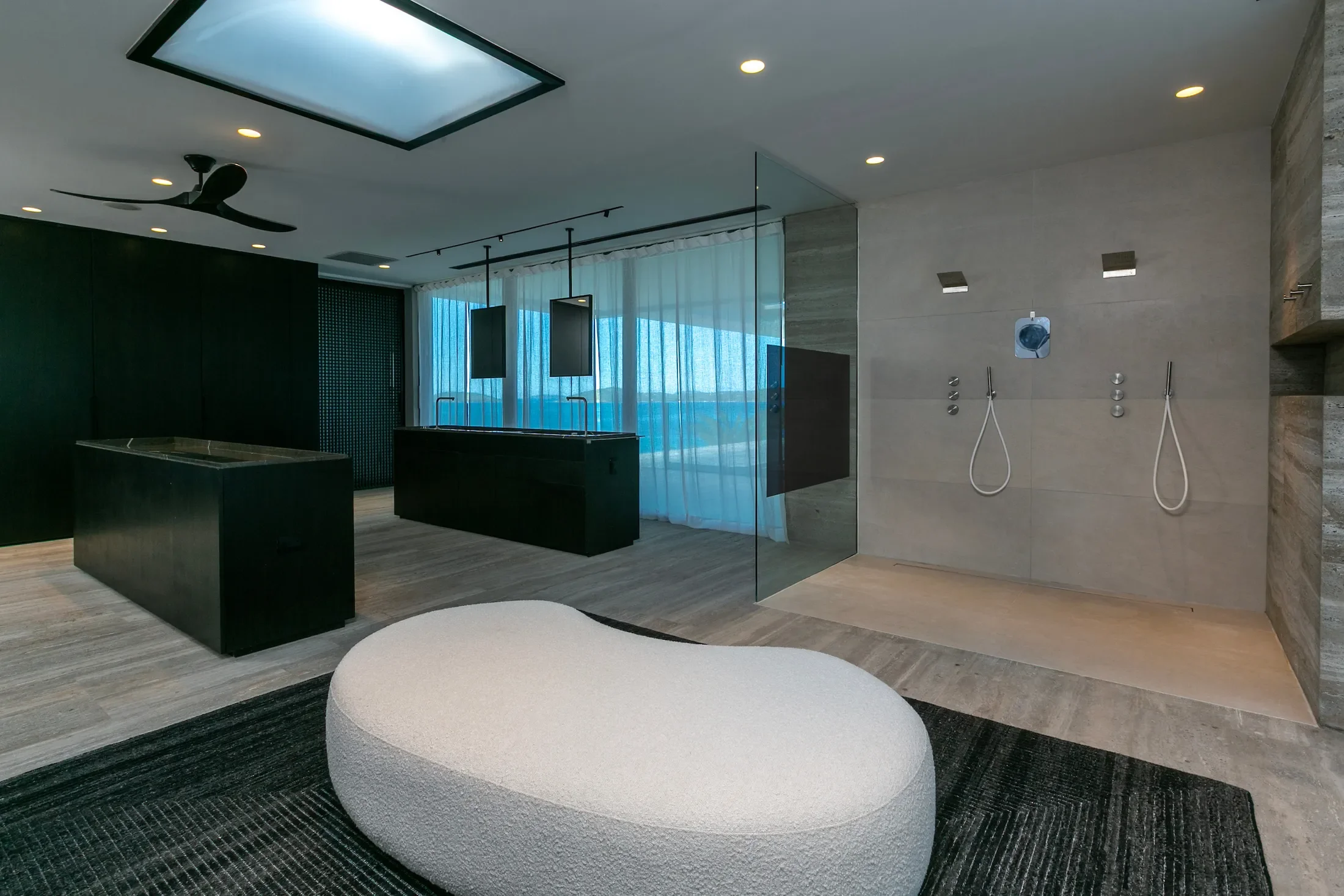 Gallery photo 3
