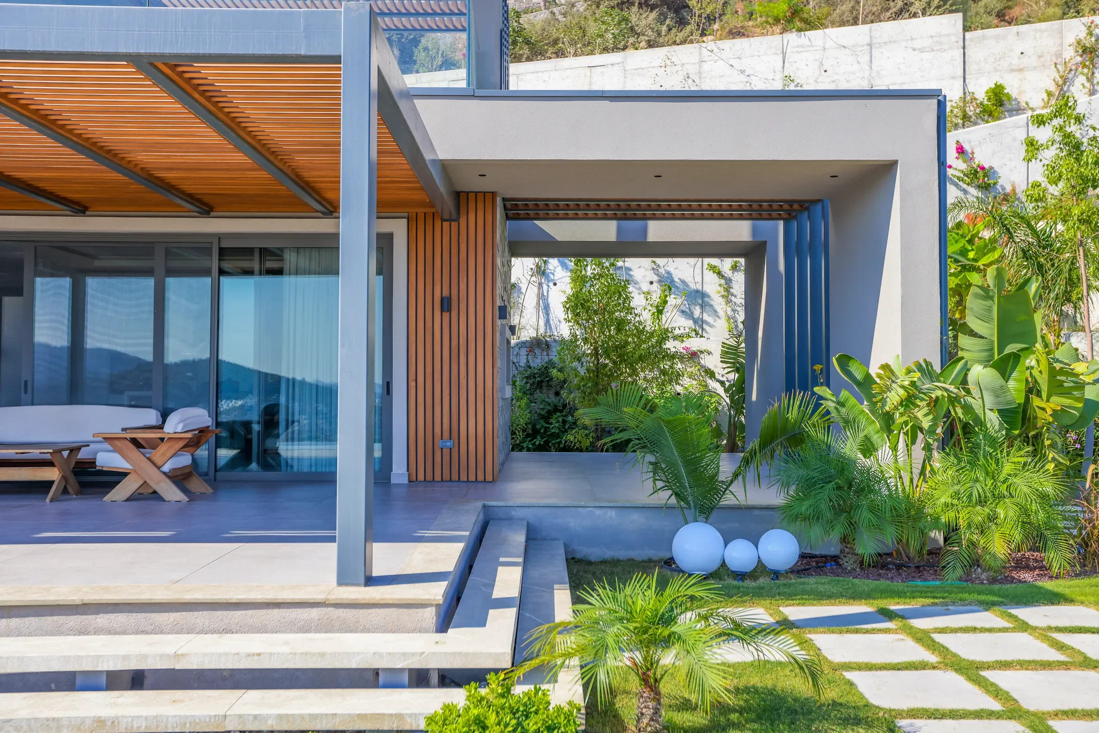 Exterior photo 11