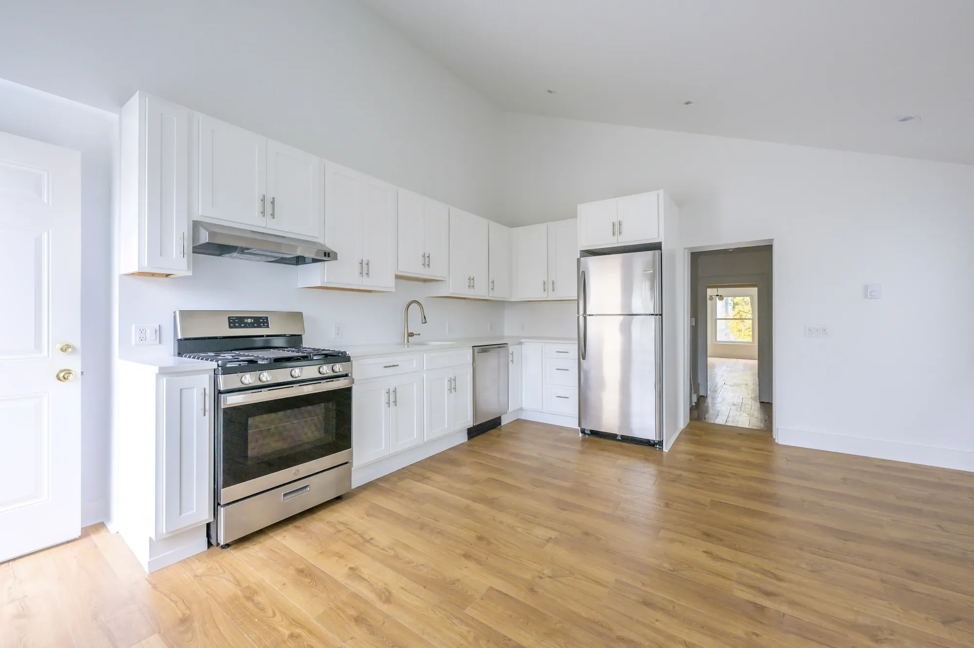 508 Warren Street , Hudson, NY 12534, Hudson, New York, United States. - Photo 8