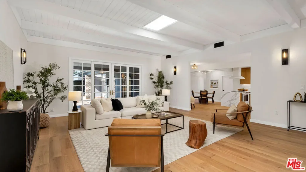 4559 Morella Avenue, Los Angeles, California, United States. - Photo 5