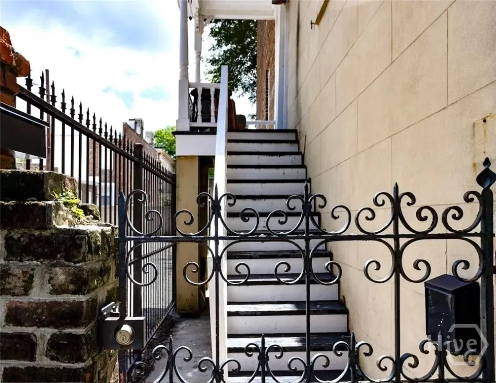 512 Barnard Street, Savannah, Georgia, United States. - Photo 3