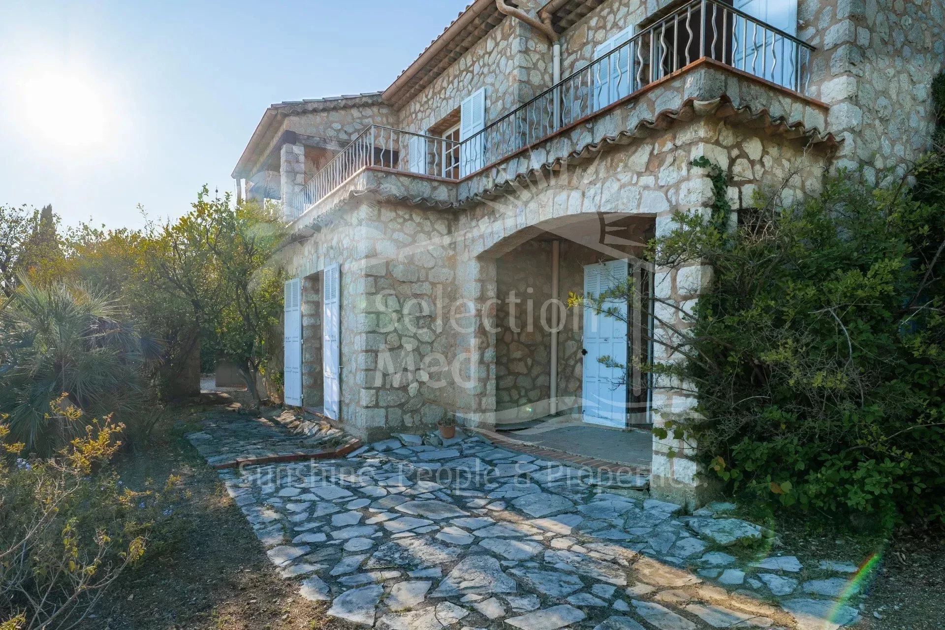 Exterior photo 11
