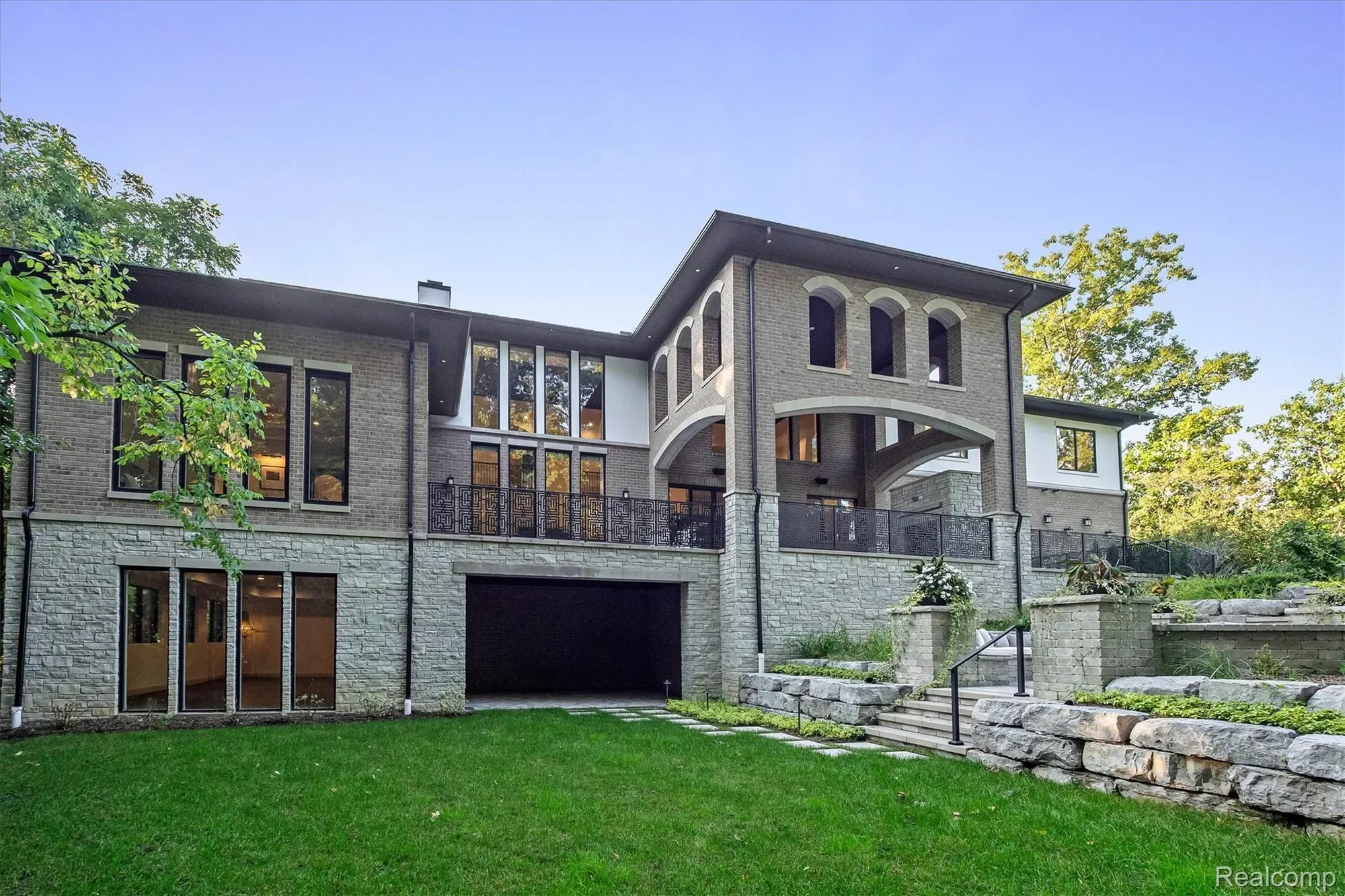 559 Barrington Park Drive, Bloomfield Hills, MI 48304, Bloomfield Hills, Michigan, United States. - Photo 12