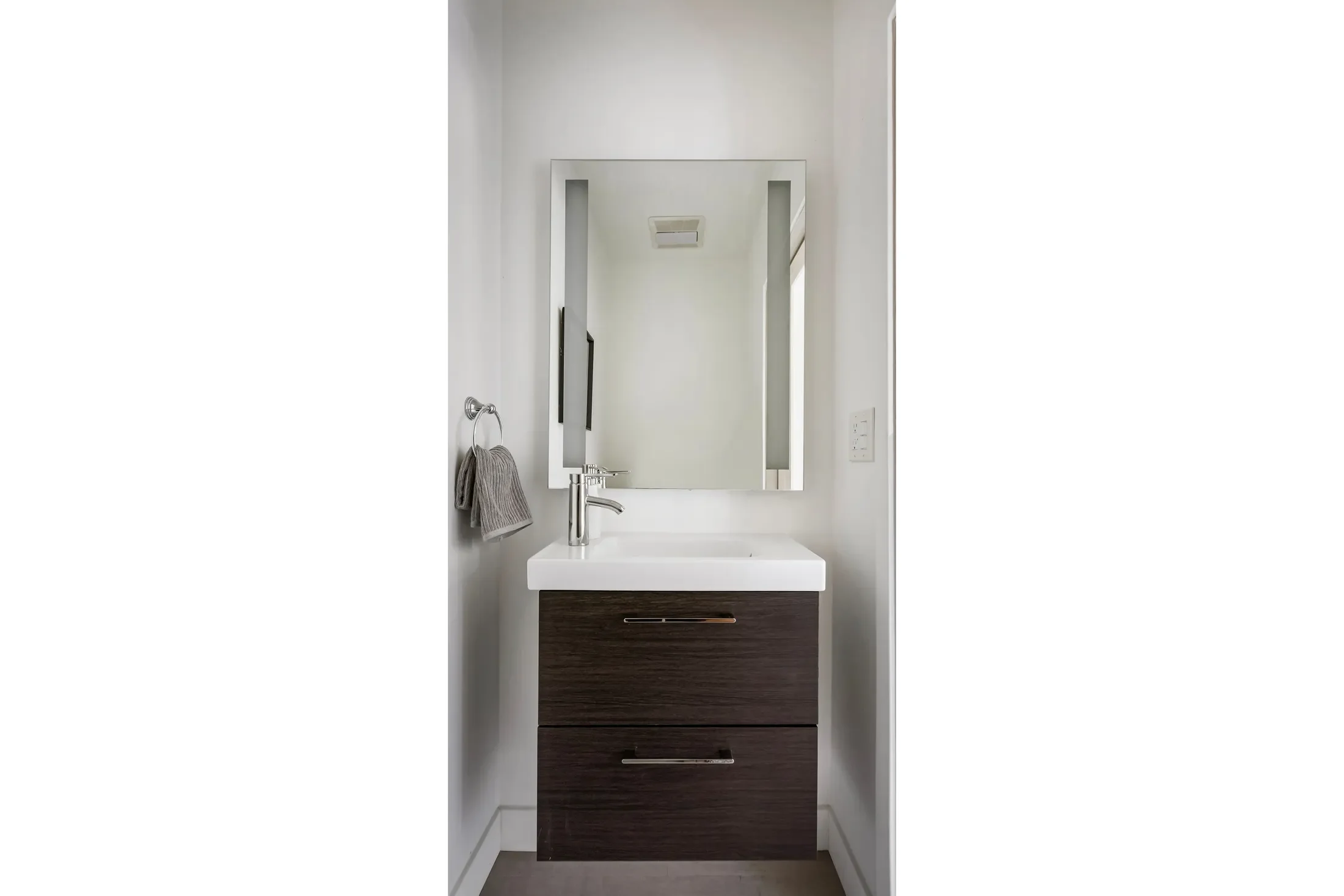 4310 Glenmuir Avenue, Los Angeles, CA 90065, Los Angeles, California, United States. - Photo 4