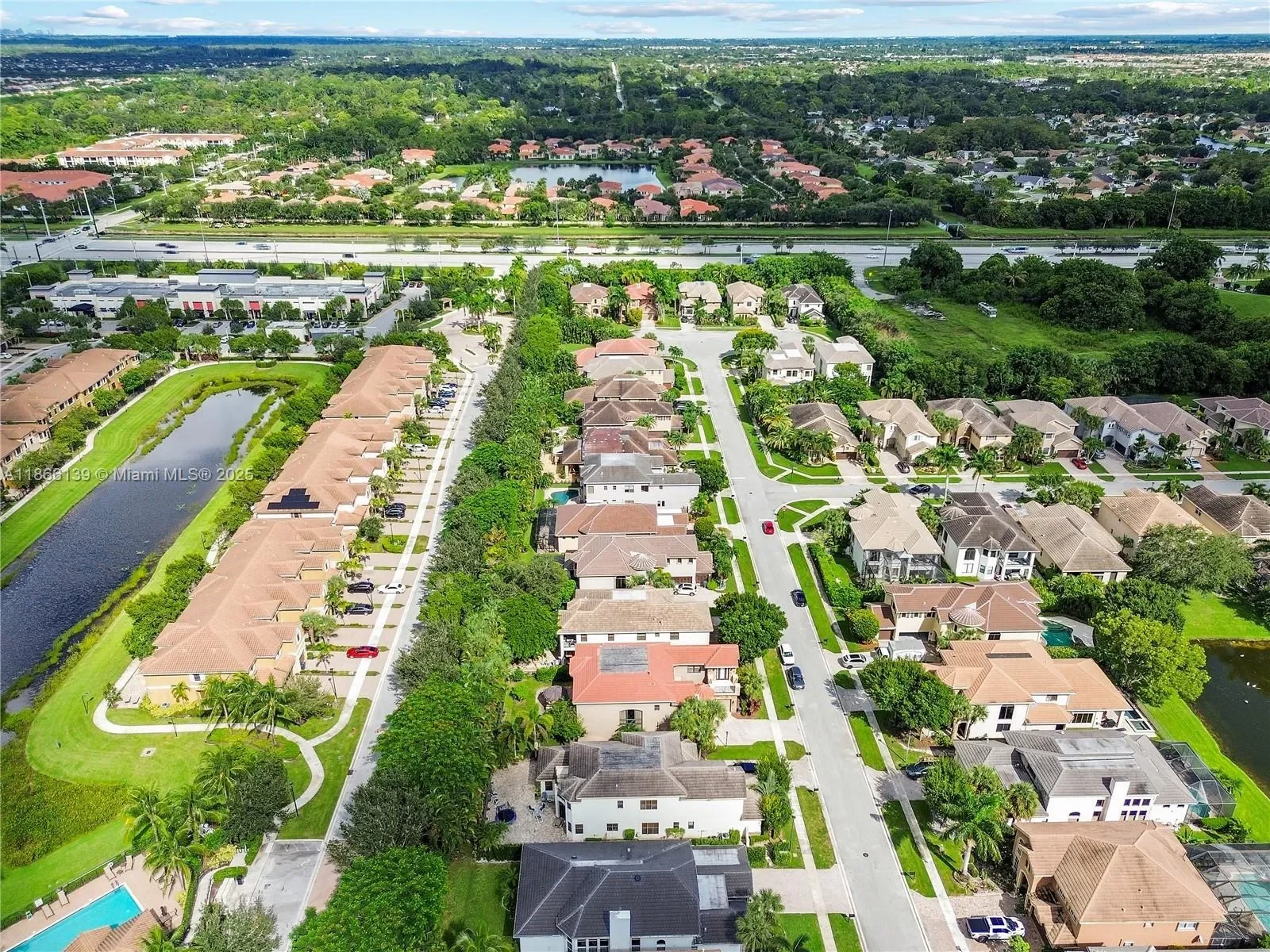 10325 Medicis Place, Wellington, Florida, United States. - Photo 37