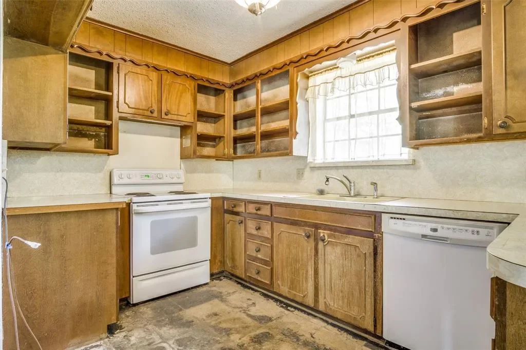 1905 County Rd 913, Burleson, Texas, United States. - Photo 13