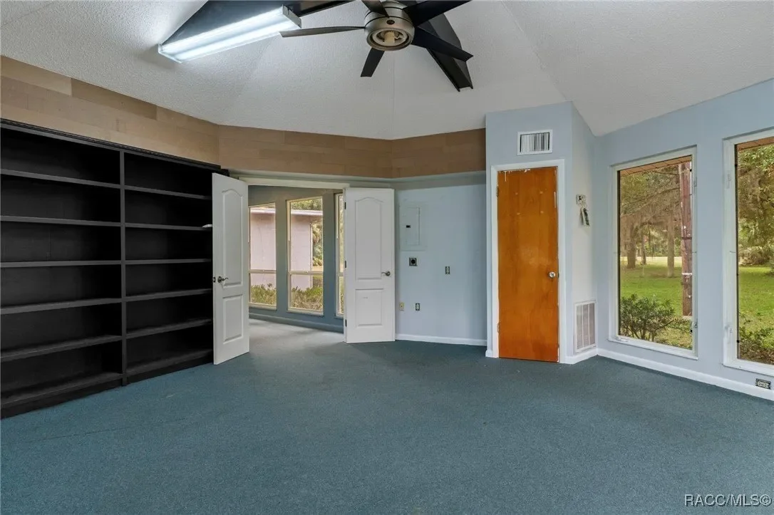 377 Highway 40 W, Inglis, FL 34449, Inglis, Florida, United States. - Photo 30