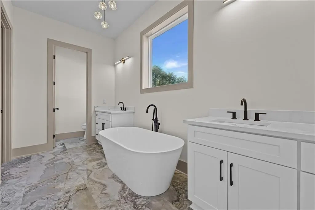6084 BLUEWATER Boulevard, Gainesville, Georgia, United States. - Photo 25