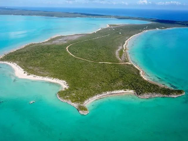 ELEVATED WATERFRONT LOT, McKann's Settlement, Long Island, The Bahamas. - Photo 17