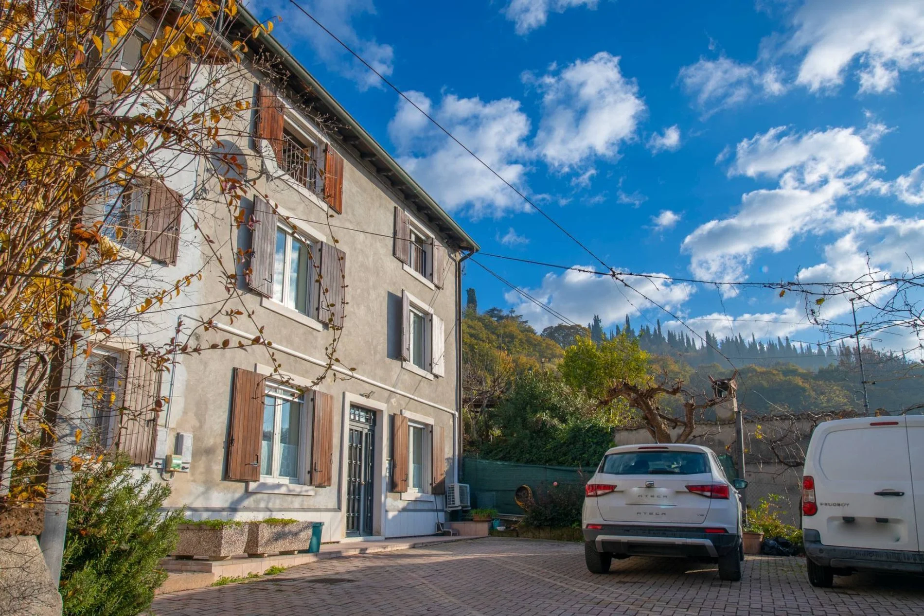 Via Adolfo Mattielli Pittore, Soave, Veneto, Italy. - Photo 4