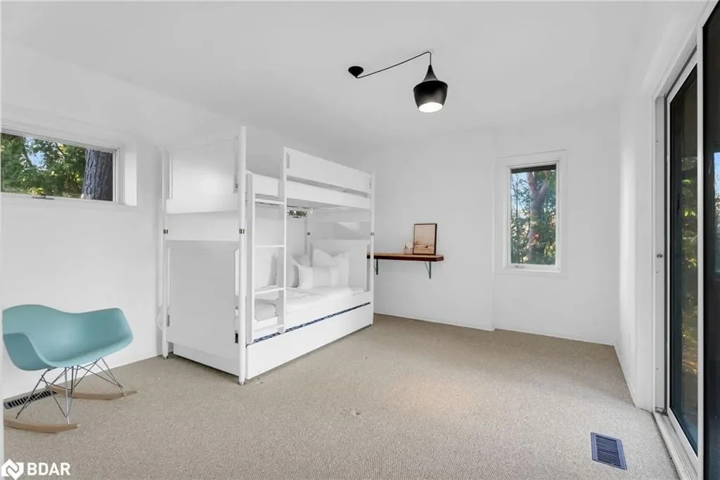 Gallery photo 3