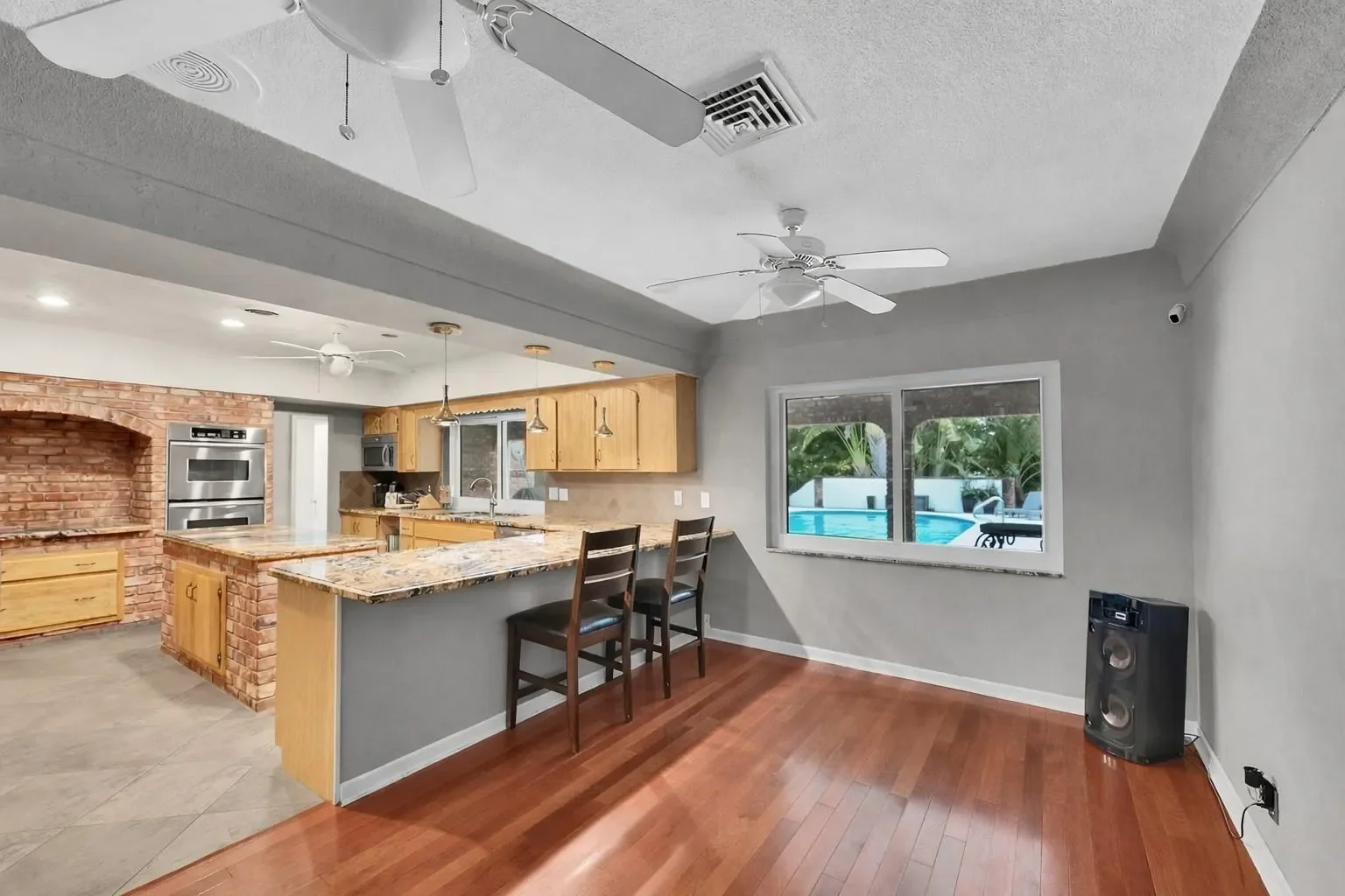 3999 NE 15th Ave, Oakland Park, Florida, United States. - Photo 37