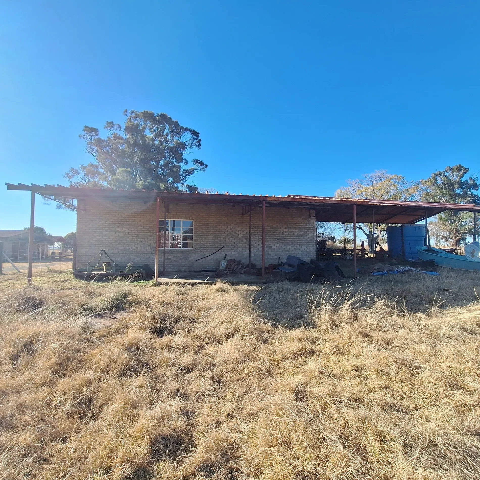 Exterior photo 12