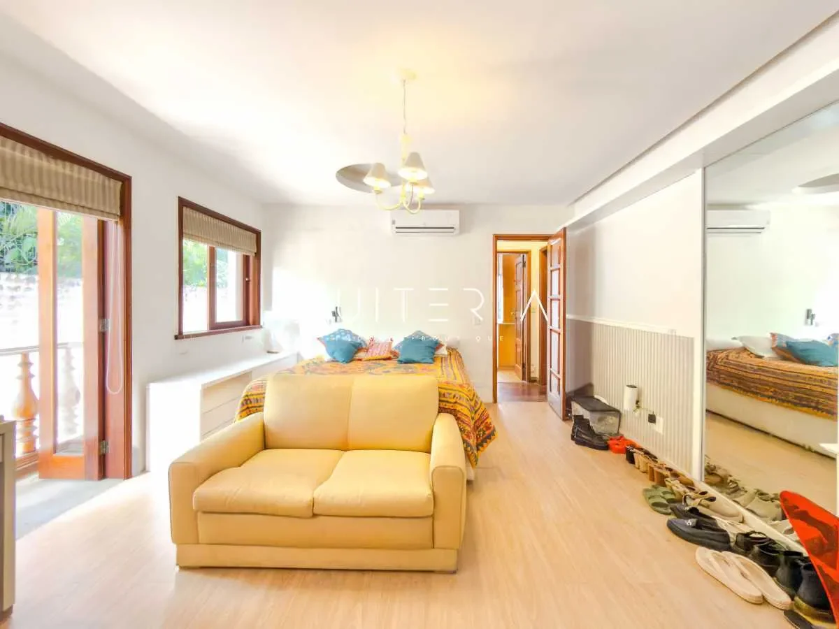 Venda Casa estilo colonial Gávea 5 suítes
