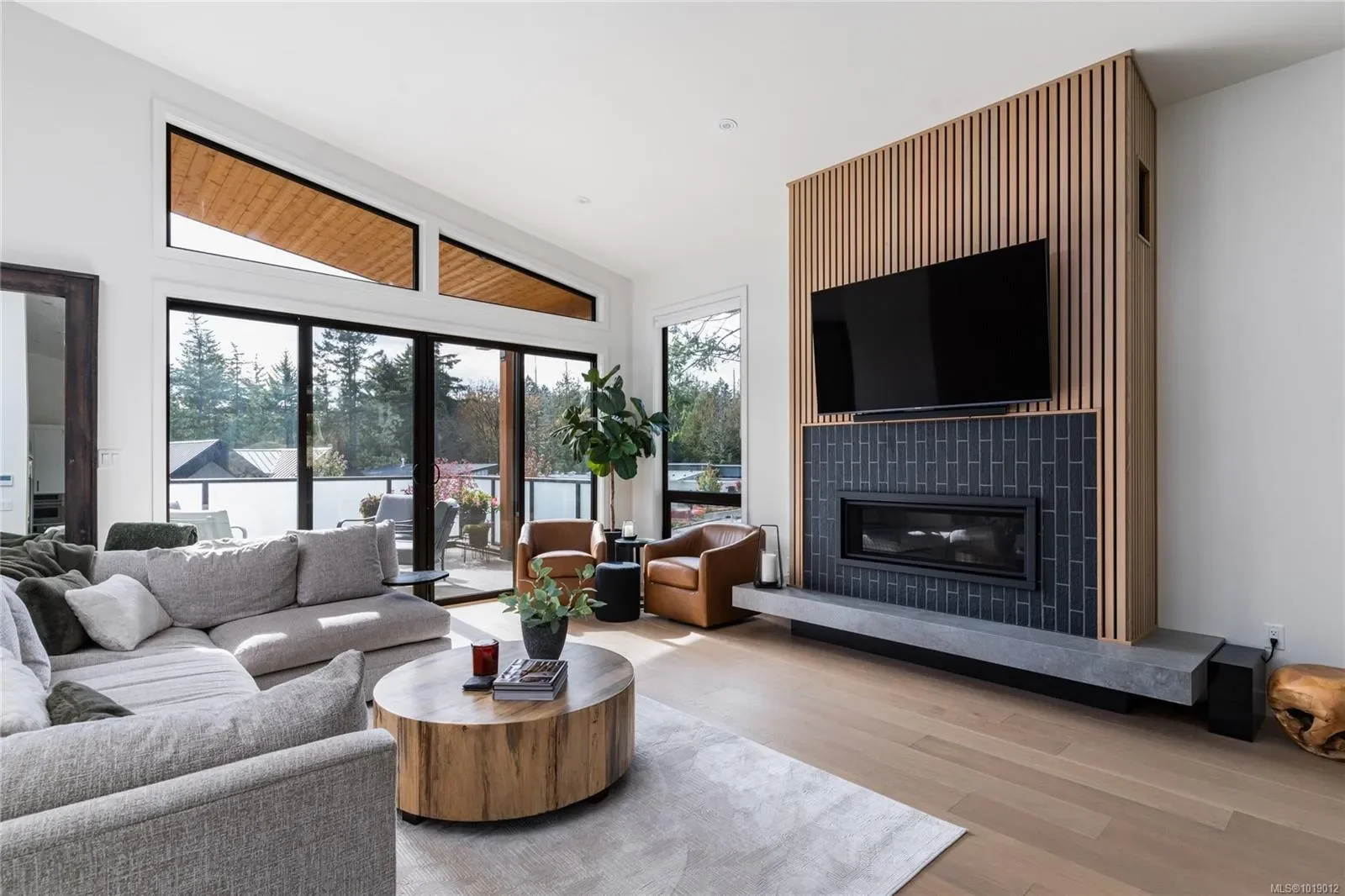 640 Medalist Ave, Colwood, British Columbia, Canada. - Photo 33