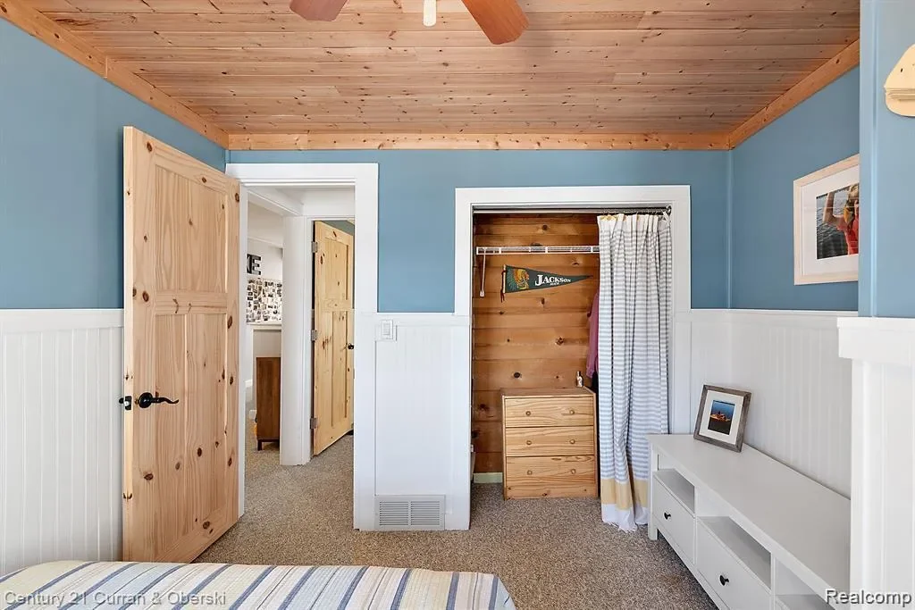 222 Ackerson Lake Drive, Jackson, MI 49201, Leoni, Michigan, United States. - Photo 22