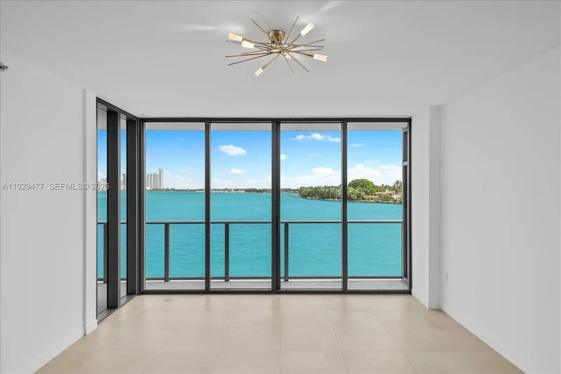 1135 103 St, Bal Harbour, Florida, United States. - Photo 32