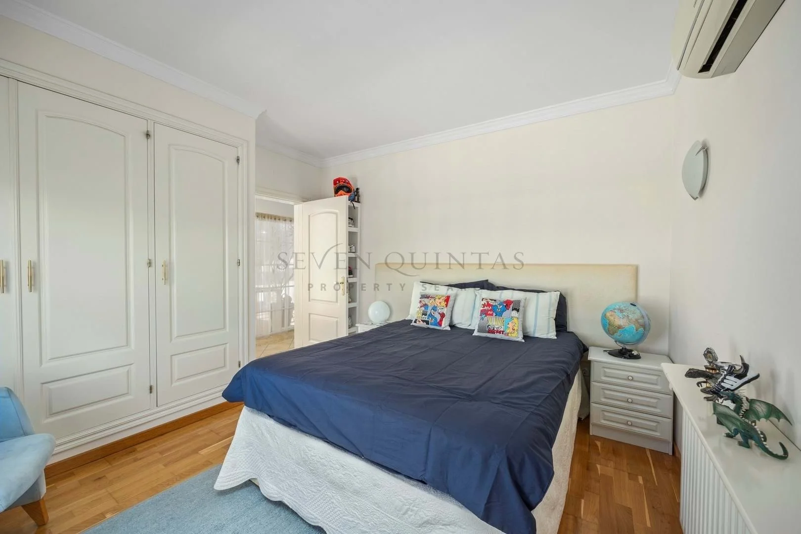 Gallery photo 12