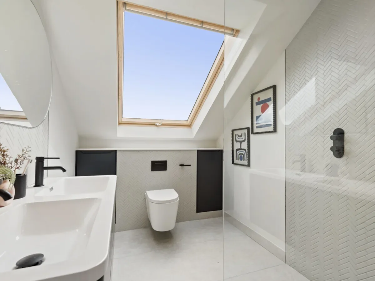 Lakeside Road, London, W14, London, England, United Kingdom. - Photo 4