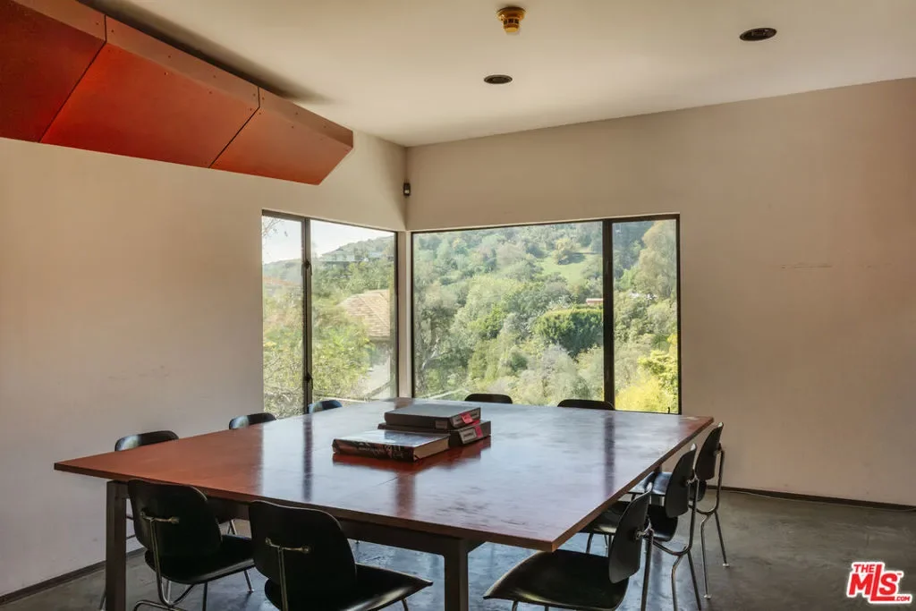 7017 Senalda Road, Los Angeles, California, United States. - Photo 23