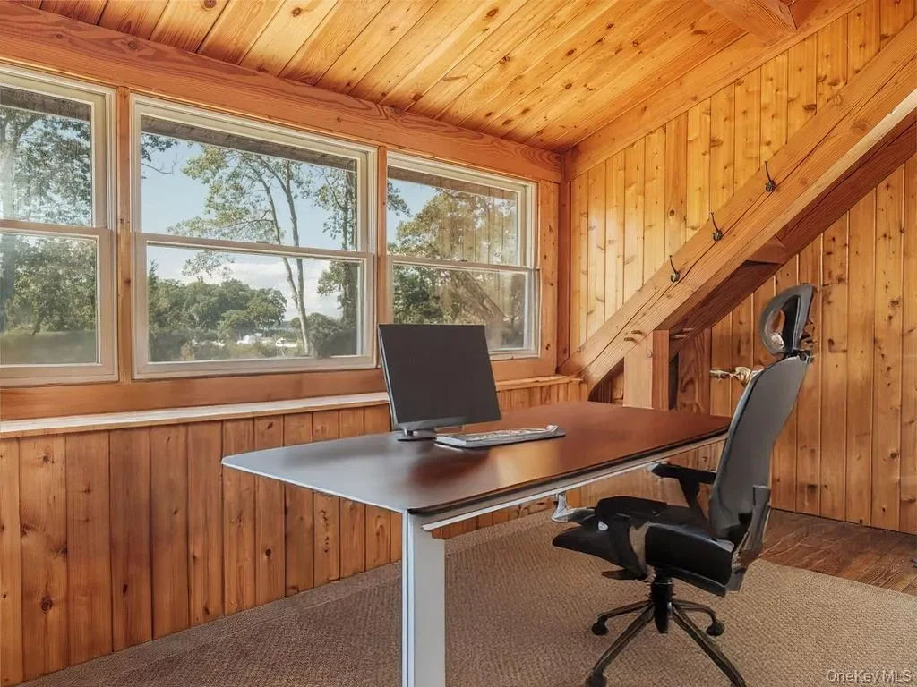 10947 N Bayview Road, Southold, New York, United States. - Photo 34