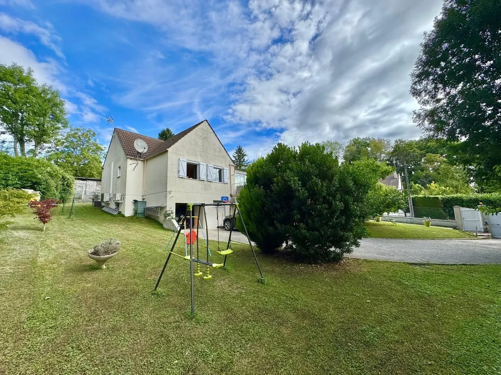 Property photo 1
