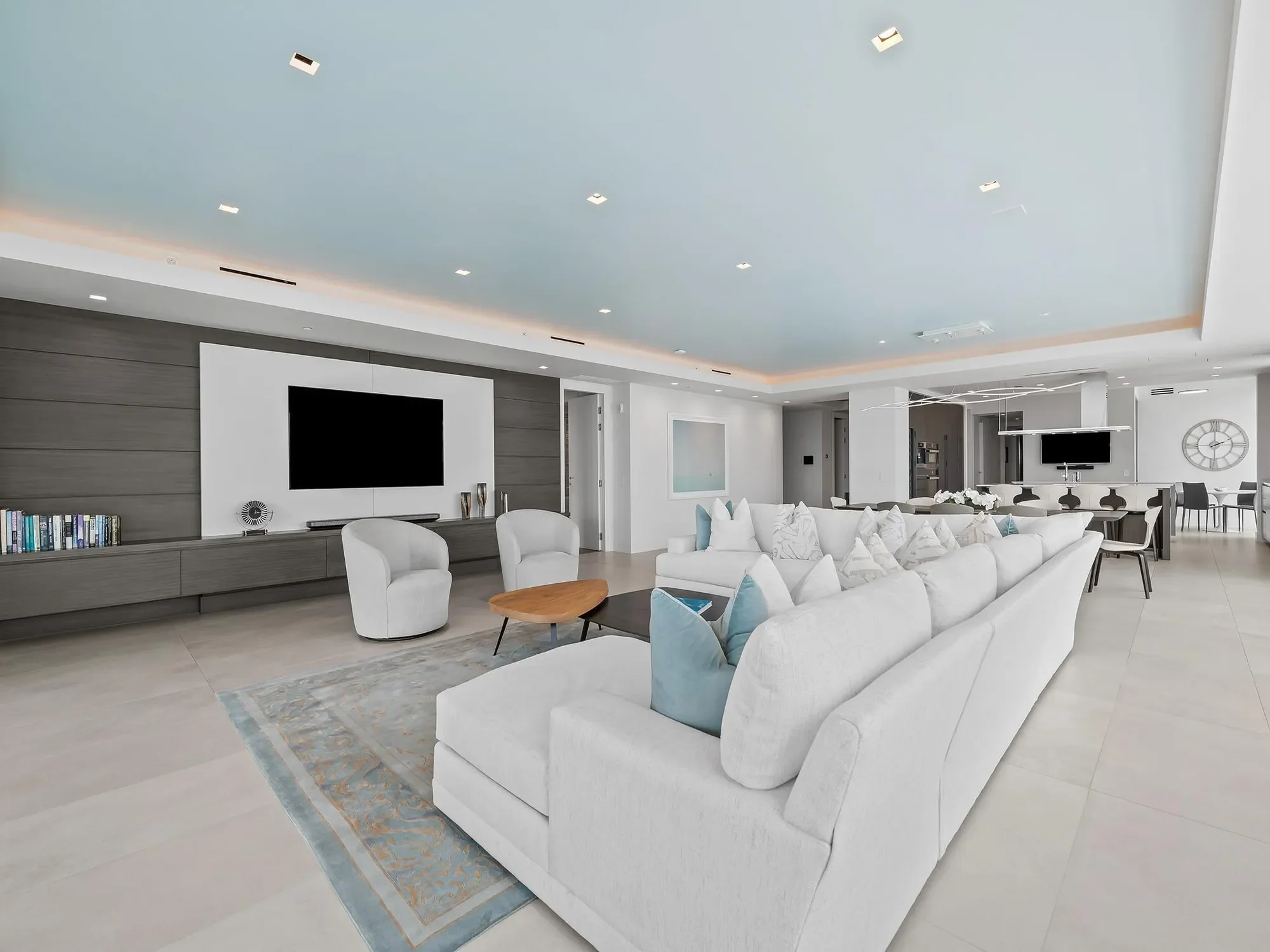 Gallery photo 12