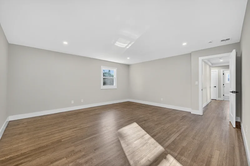 28 Maytime Drive , Jericho, NY 11753, Jericho, New York, United States. - Photo 4