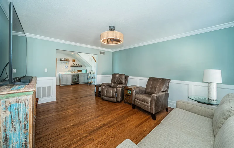 297 1st St W, St Petersburg, FL 33715, St. Petersburg, Florida, United States. - Photo 56