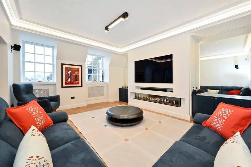 St Stephens Close, Avenue Road, London, England, United Kingdom. - Photo 2