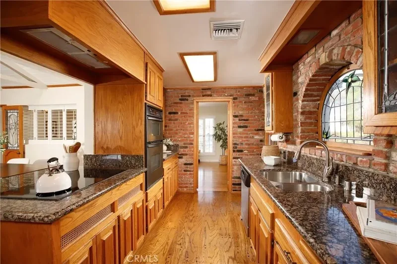 5166 Finehill Avenue, Glendale, California, United States. - Photo 27