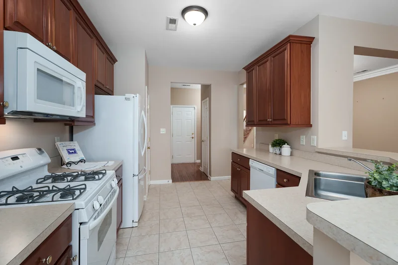 35 Truman Avenue , Princeton, NJ 08540-1697, Princeton, New Jersey, United States. - Photo 14