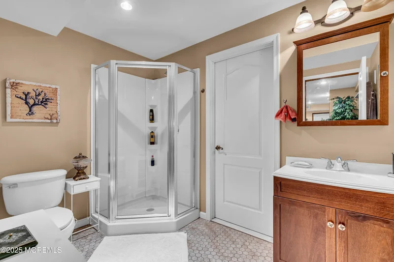2 Shady Oak Court, Millstone, NJ 08535, Millstone, New Jersey, United States. - Photo 57