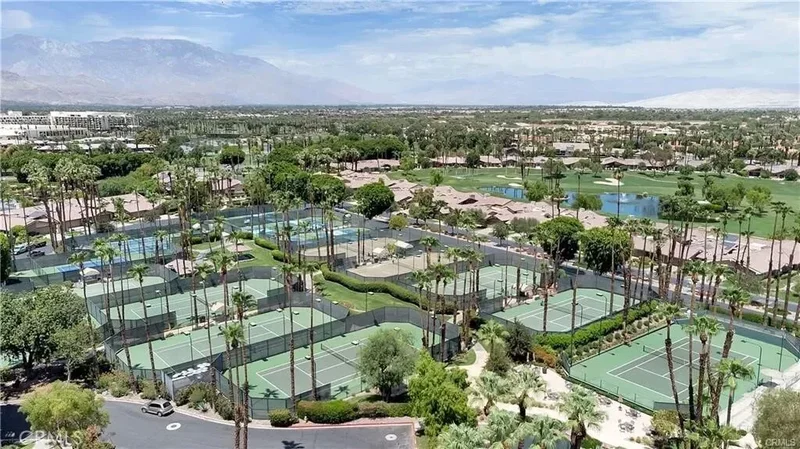 310 Running Springs Drive, Palm Desert, California, United States. - Photo 45