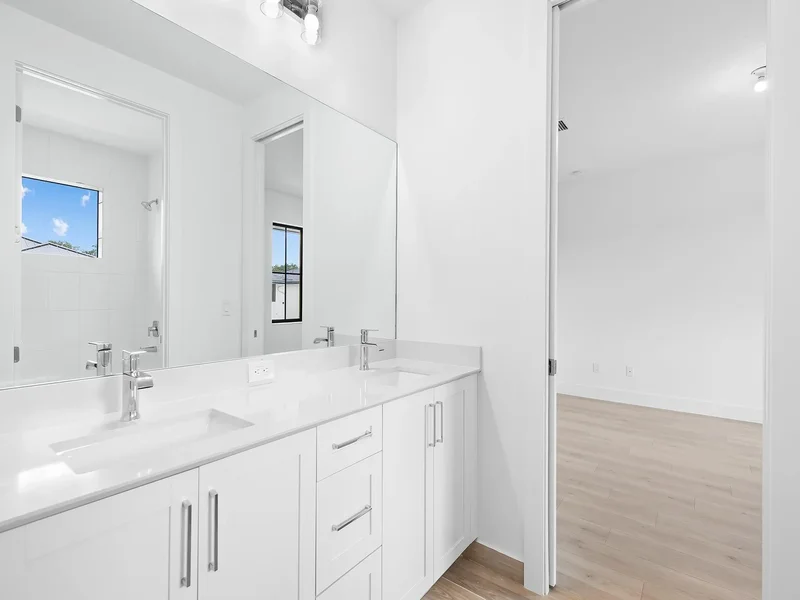 1446 SW 23rd Court, Fort Lauderdale, Florida, United States. - Photo 14