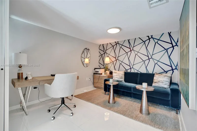 200 Biscayne Boulevard Way 505, Miami, Florida, United States. - Photo 19
