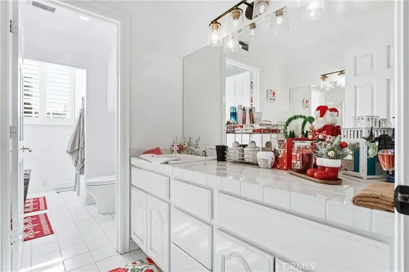 381 S Henning Way, Anaheim, CA, 92807, USA, Orange, California, United States. - Photo 29