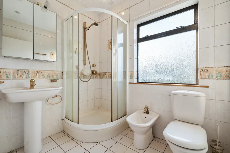 19 Cypress Road, Mount Merrion, Dublin, L A94 N8H2, Dublin, County Dublin, Ireland. - Photo 14