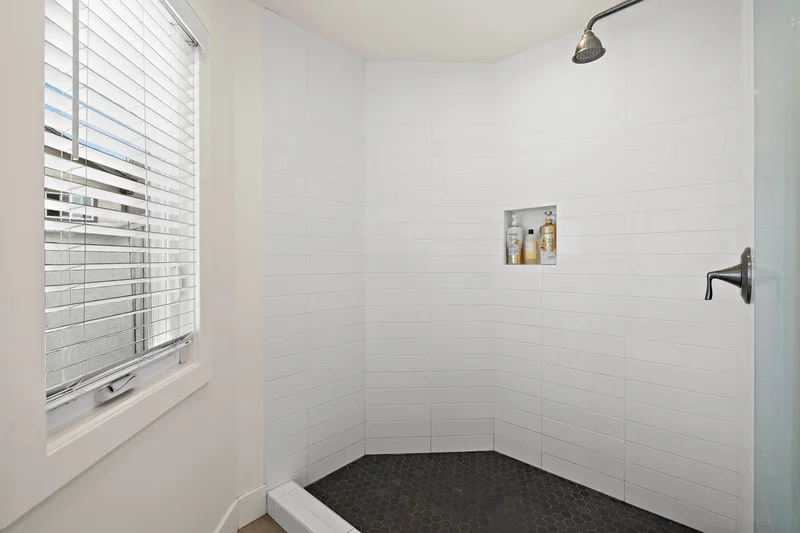 207 40th Street, Newport Beach, Ca 92663 Unit B