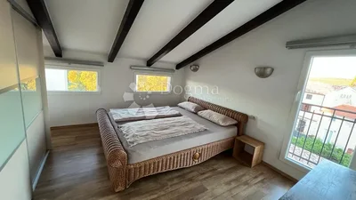 Thumbnail 24
