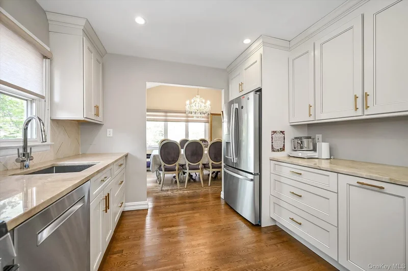 505 Hicksville Road, New York, New York, United States. - Photo 8